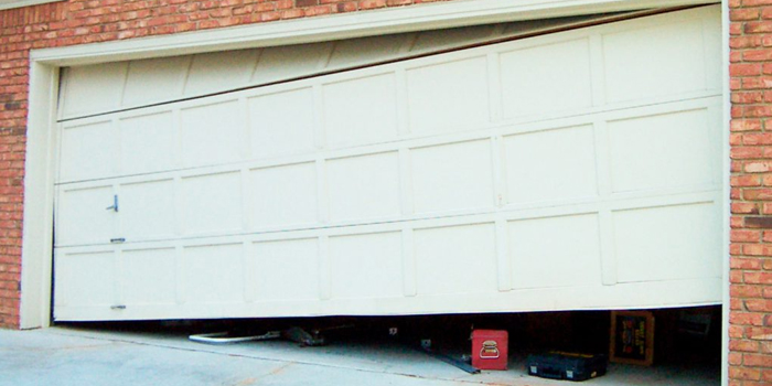 aluminum garage doors services in Bathurst St